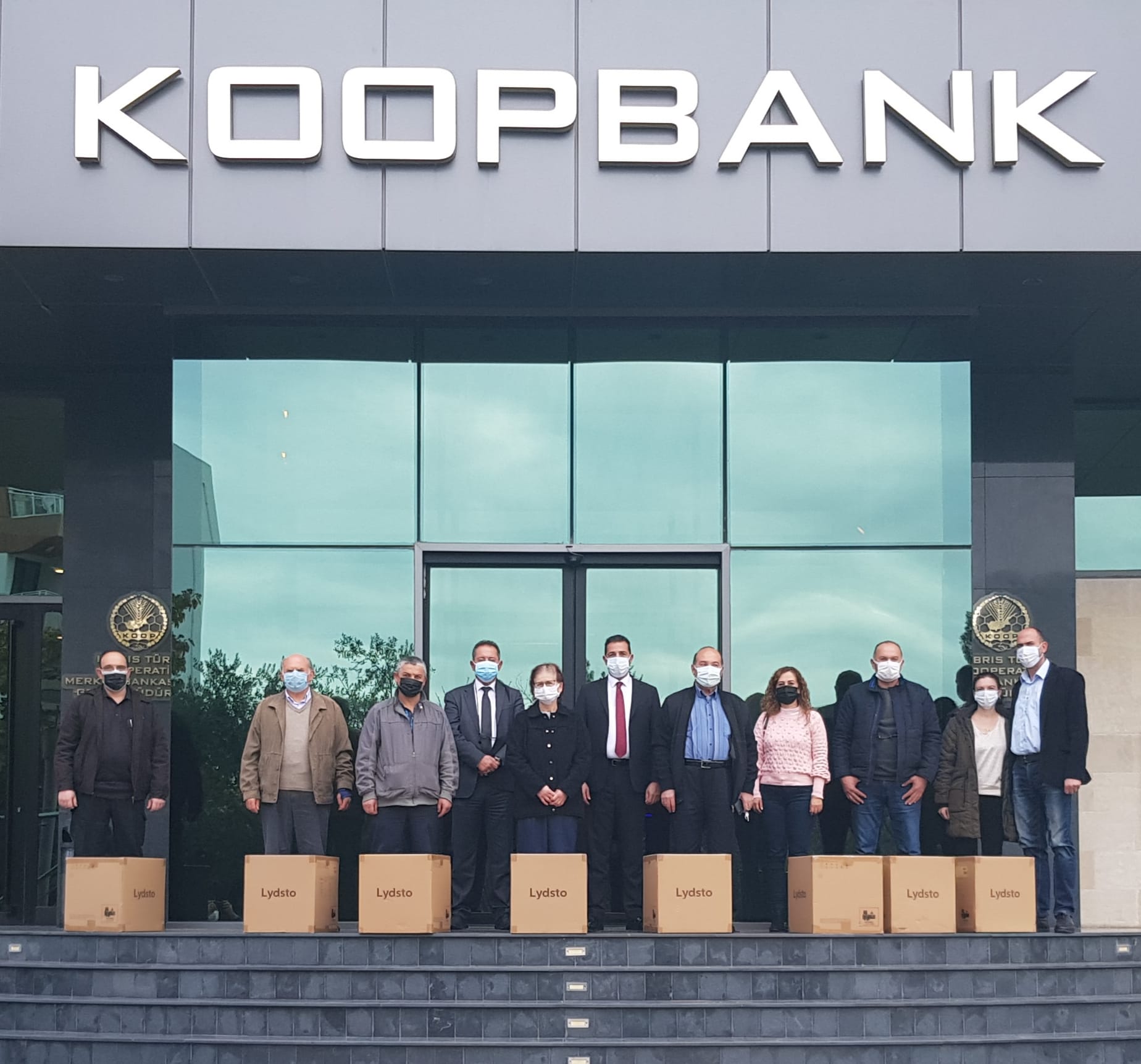 Koopbank’ın Yeni Yıl Talihlileri Akıllı Robot Süpürgelerini Teslim Aldı