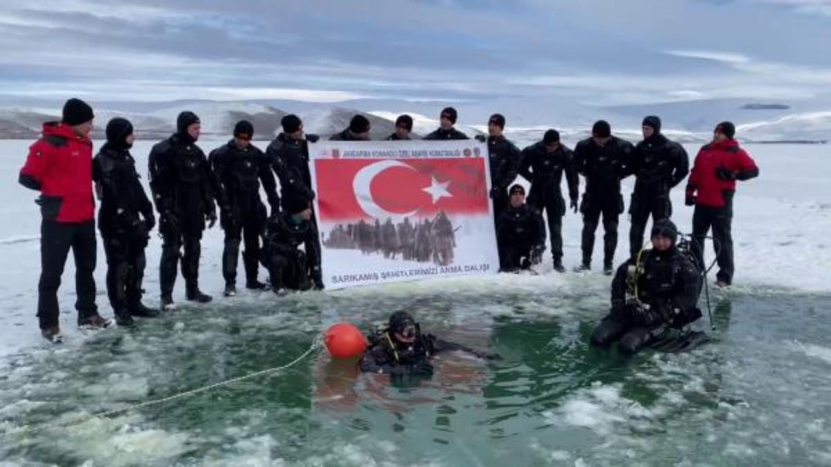 Son dakika haber: Çıldır Gölü’nde buzu kesip dalış eğitimi yaptılar