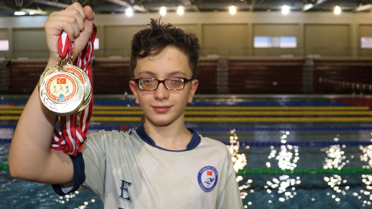 Görme engelli yüzücü Yaman Rüzgar’ın hedefi milli formayla şampiyonluk