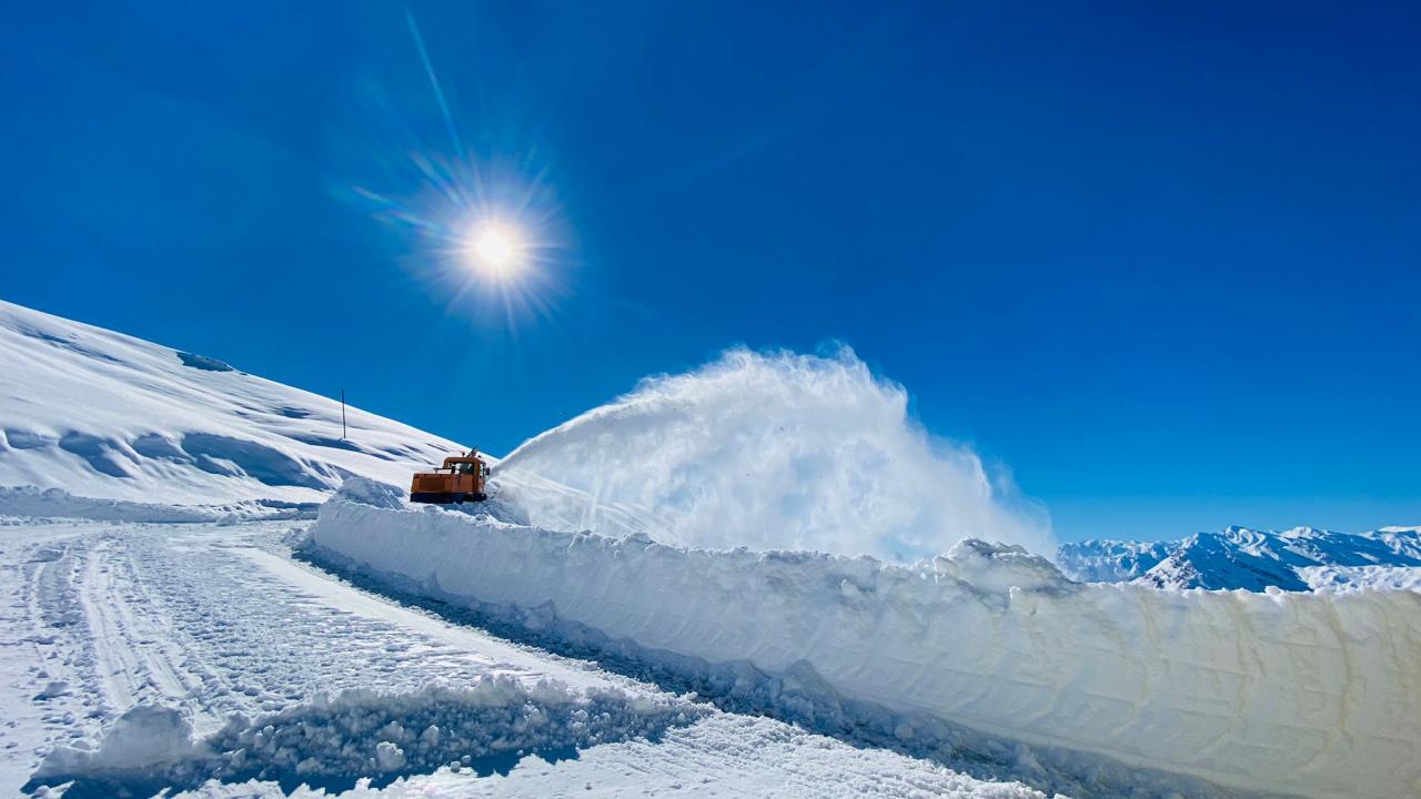 Sivas’ta kar nedeniyle 8 köy yolu ulaşıma kapandı