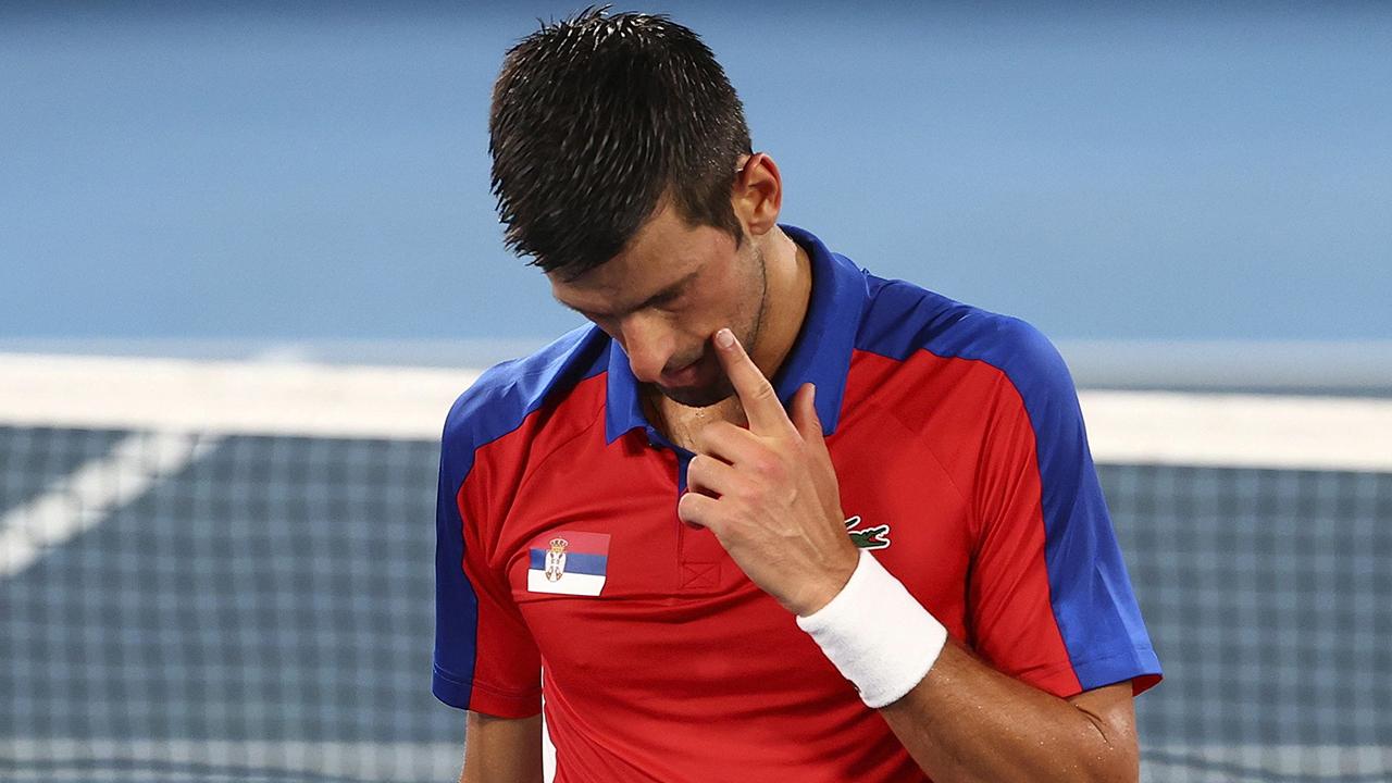 Djokovic, Avustralya vizesinin iptali sonrasında ilk kez basın önünde çalıştı