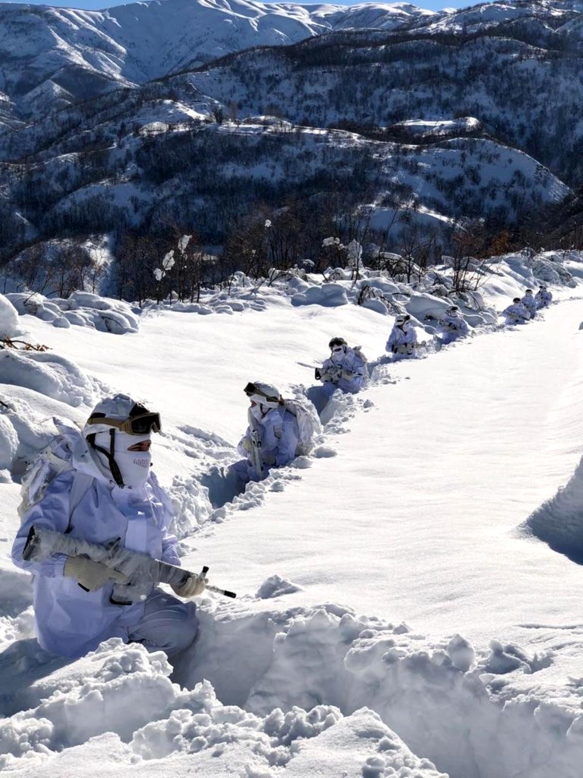 Son dakika haberleri… Tunceli’de Eren Kış-6 operasyonu zorlu kış şartları altında devam ediyor