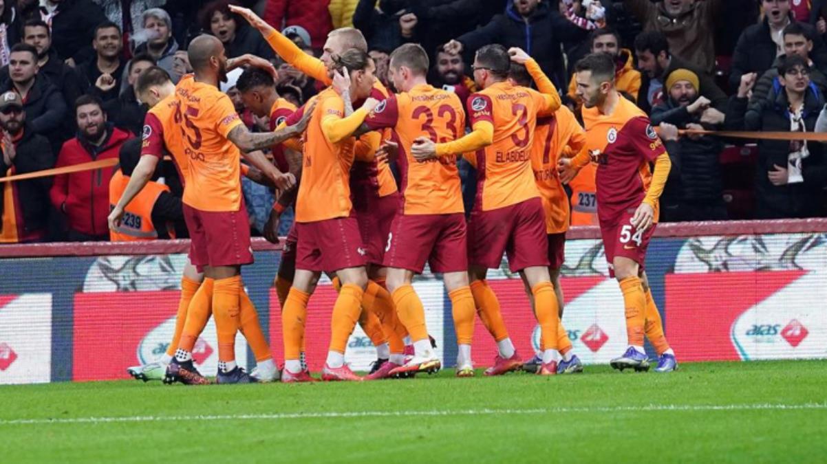 Nefes kesen maç! İki kez geriye düşen Galatasaray, Rizespor’u devirmesini bildi