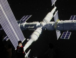 Çinli astronotlar 6 ay sonra Dünya’ya dönmeyi başardı