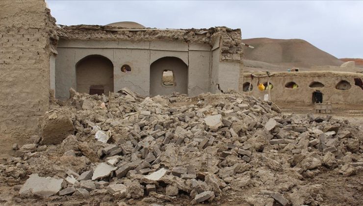 Afganistan’ın Paktika vilayetinde meydana gelen depremde 155 kişi hayatını kaybetti