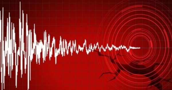 Endonezya'da 5.7 büyüklüğünde deprem