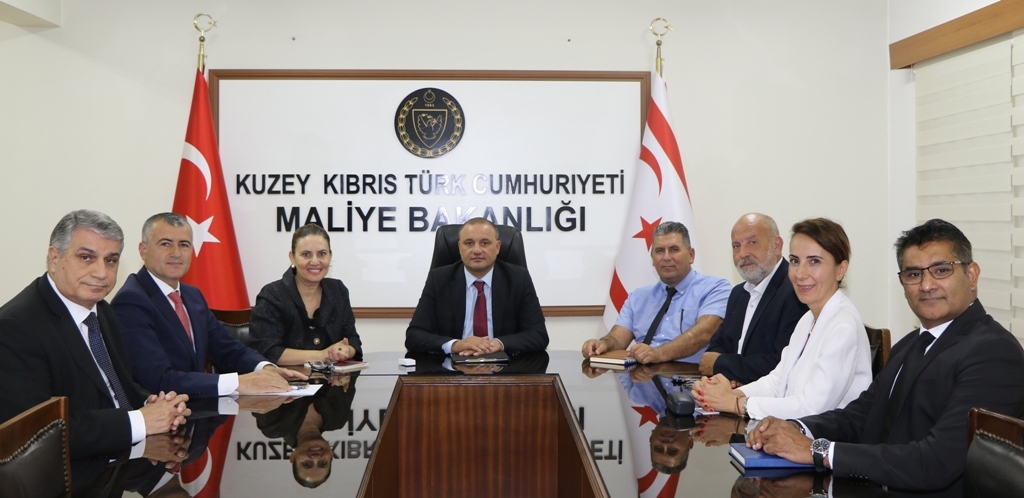 Maliye Bakanı Şan, Kuzey Kıbrıs Bankalar Birliği heyetini kabul etti