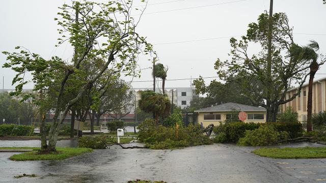 ABD kategori 4 seviyesine ulaşan “Ian Kasırgası” ile boğuşuyor