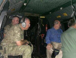 Cumhurbaşkanı Tatar yangınla ilgili olarak helikopterle keşif uçuşu yapıyor