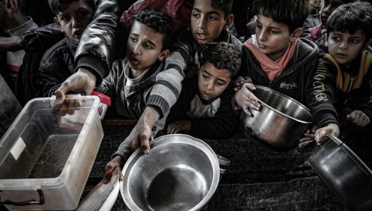 İsrail Saldırısı Altındaki Gazze’de Açlık 12 Kat Arttı