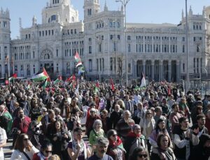 İsrail’e Karşı Politikasında İkilim Yaşayan İspanya’da ‘Filistin’e Özgürlük’ Yürüyüşü