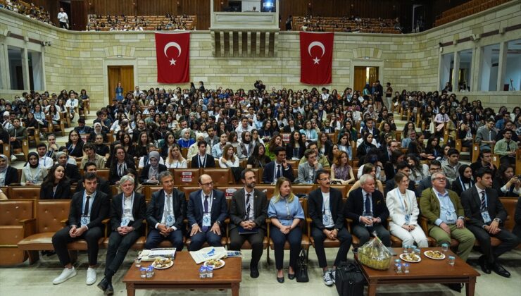 17. Uluslararası Tıp Öğrencileri Araştırmaları Kongresi İstanbul’da başladı
