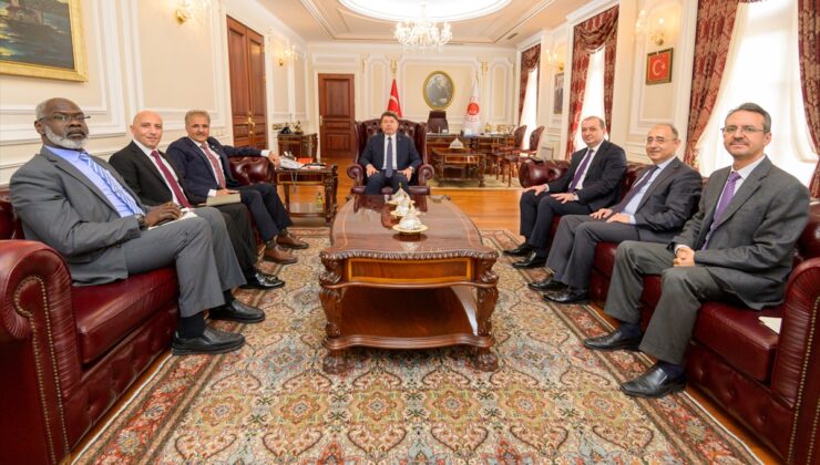 Adalet Bakanı Tunç, Kuveyt'in Ankara Büyükelçisi Alenzi'yi kabul etti