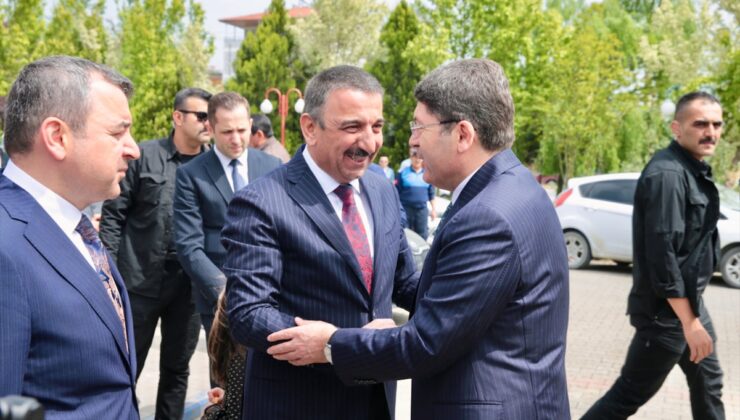 Adalet Bakanı Tunç, Zonguldak’ta Devrek Belediyesini ziyaret etti