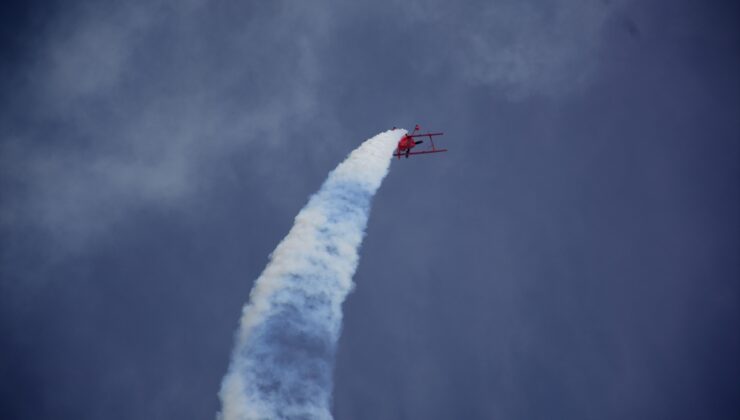 Akrobasi pilotu Semin Öztürk Şener’den Dünya Pilotlar Günü’ne özel gösteri