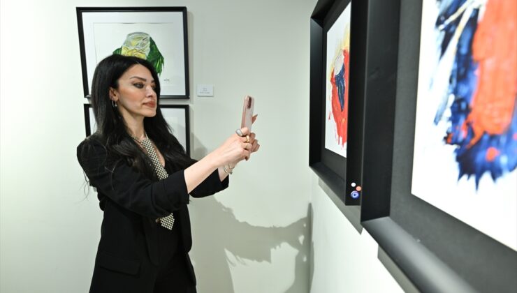 Ankara’da “Kravata” resim sergisi açıldı