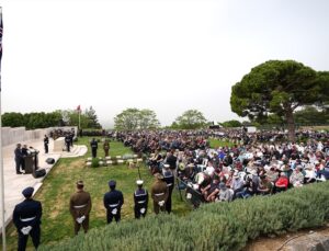 Anzak Günü kapsamında Avustralyalıların Lone Pine Anıtı’nda anma töreni düzenlendi