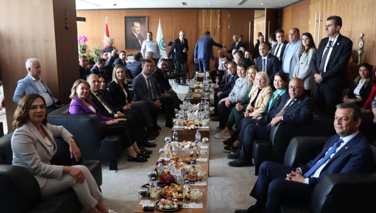 CHP Genel Başkanı Özel, Tekirdağ’da ziyaretlerde bulundu
