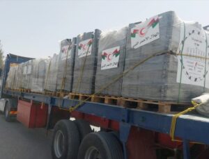Libya’dan Gazze’ye gönderilen yardım malzemeleri Refah’tan giriş yapmaya başladı