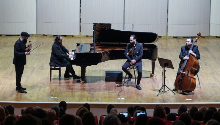 Yaylı çalgılar dörtlüsü Janoska Ensemble, Ankara’da konser verdi