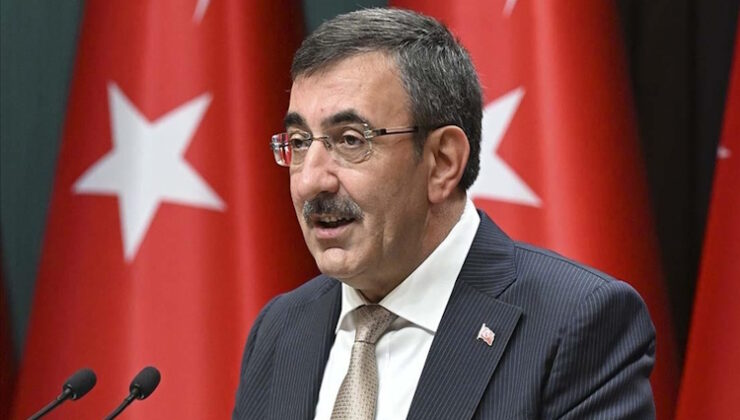 Cumhurbaşkanı Yardımcısı Cevdet Yılmaz, canlı yayında soruları yanıtladı