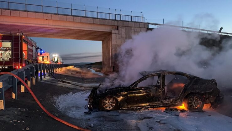 Aksaray’da otomobilin devrildiği kazada 6 kişi yaralandı