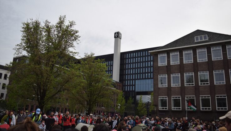 Amsterdam Üniversitesi’nde Filistin’e destek gösterisi