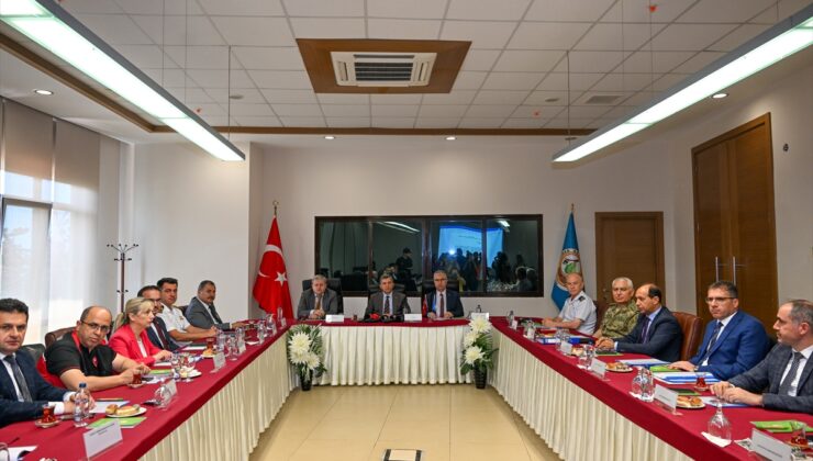 Antalya’da Orman Yangınlarıyla Mücadele İl Komisyon Toplantısı yapıldı