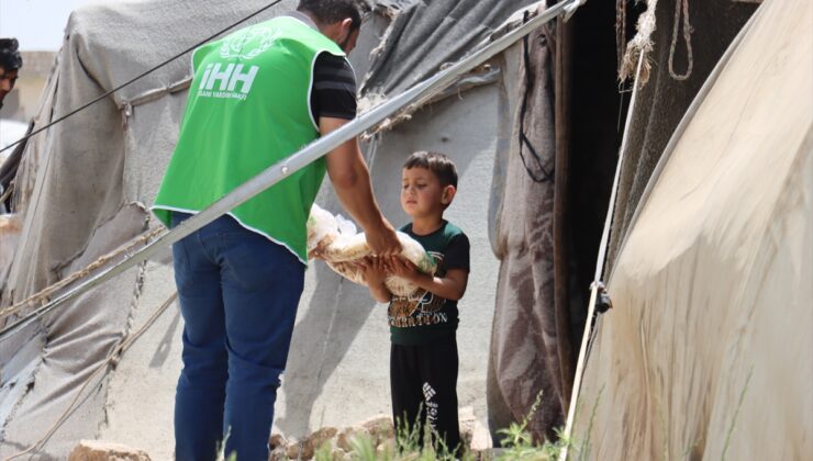 İHH, İdlib’deki kamplara günlük yaklaşık 85 bin ekmek dağıtıyor