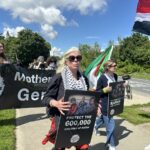 İrlanda'da öğrenciler ve aktivistlerden Filistin'e destek gösterisi