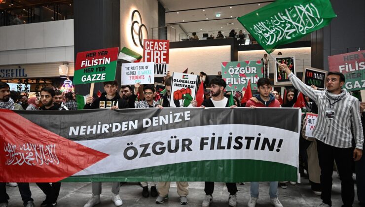 İstanbul Medipol Üniversitesi öğrencileri ABD’deki Filistin eylemlerine destek verdi