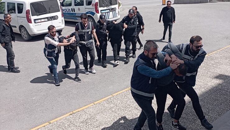 Karaman’da gasp olayına karıştıkları ileri sürülen 3 şüpheli tutuklandı