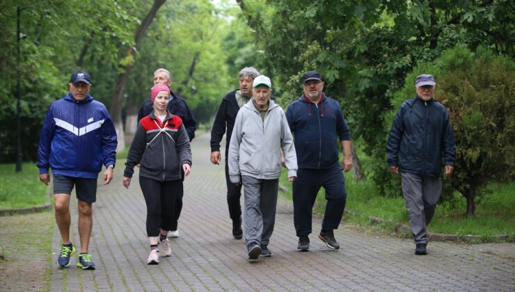 Lüleburgaz’ın 83 yaşındaki “sportmen dedesi” günlük egzersizle zinde kalıyor