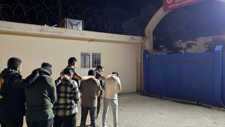 Mardin’de 3 kişinin yaralandığı silahlı kavgaya ilişkin 4 şüpheli tutuklandı