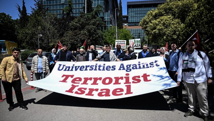 Marmara Üniversitesinde öğrenciler ve akademisyenler Filistin’e destek eylemi düzenledi
