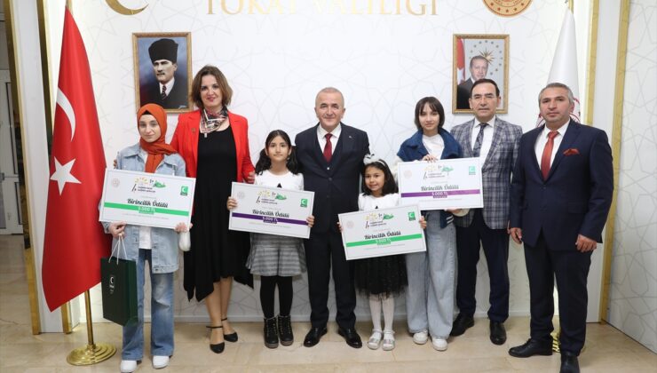 Tokat’ta bir öğrenci yarışma ödülünü Gazze’deki çocuklara bağışladı