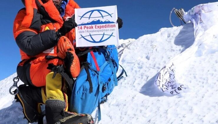 Nepalli dağcı Kami Rita, 29. kez Everest’in zirvesine tırmanarak dünya rekoru kırdı
