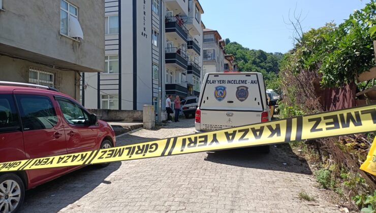 Ordu'da muhtar, azasını tabancayla vurarak öldürdü