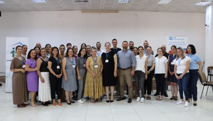 Sosyal Hizmetler Dairesi ile SOS Çocukköyü Derneği iş birliğinde “Ortak çalışma anlayışı geliştirme atölye çalışması” yapıldı