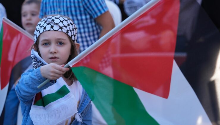 Sultanbeyli’de İsrail’in Gazze’ye saldırıları protesto edildi