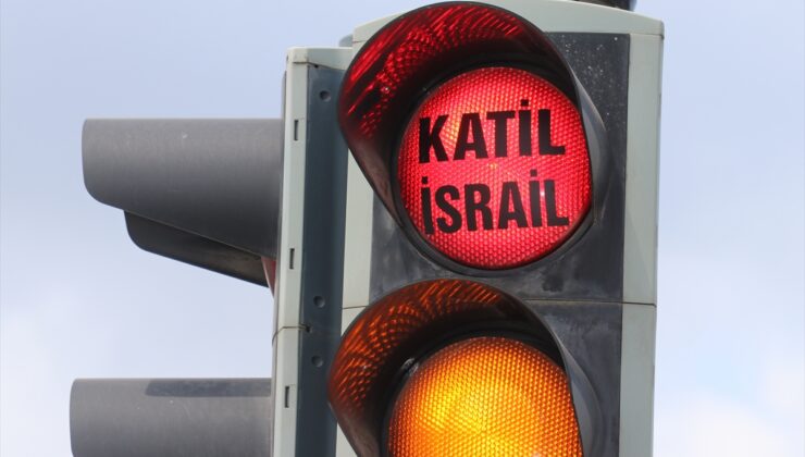 Trabzon’da İsrail trafik ışıklarıyla protesto edildi