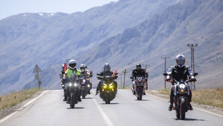 Tunceli MotoFest’e katılan 1000 motosikletçi Ovacık’ın güzelliklerini turladı