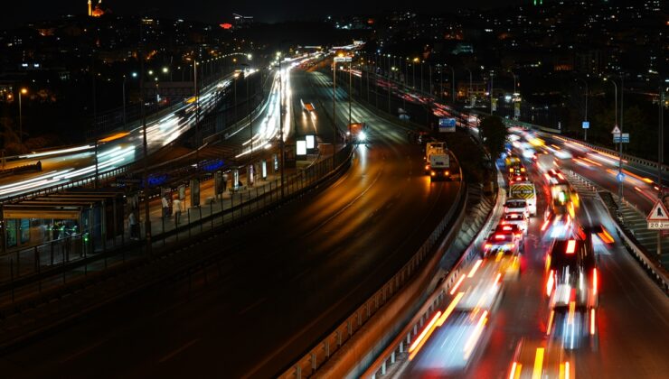 Haliç’teki orta köprünün Kadıköy istikameti trafiğe kapatıldı