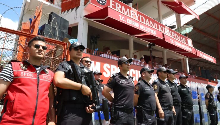 Kıkpınar’da polisin yoğun mesaisi sürüyor