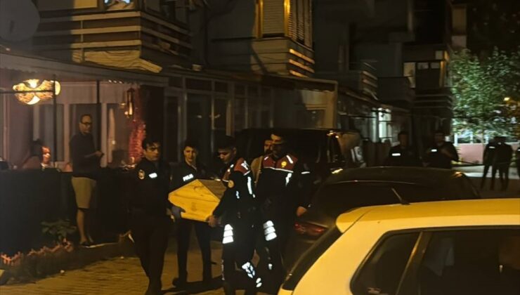 Büyükçekmece’de aranan şüpheli, polise silahla ateş açtıktan sonra intihar etti