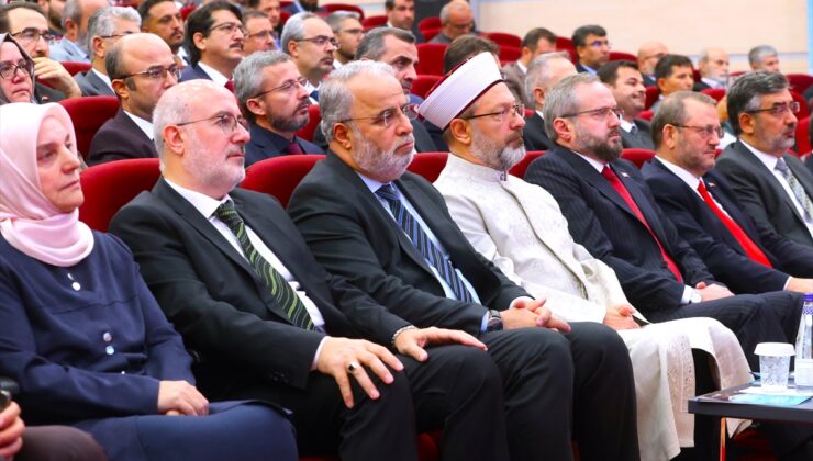 Diyanet İşleri Başkanı Erbaş, “Uluslararası Mevlid-i Nebi Sempozyumu” açılışında konuştu: