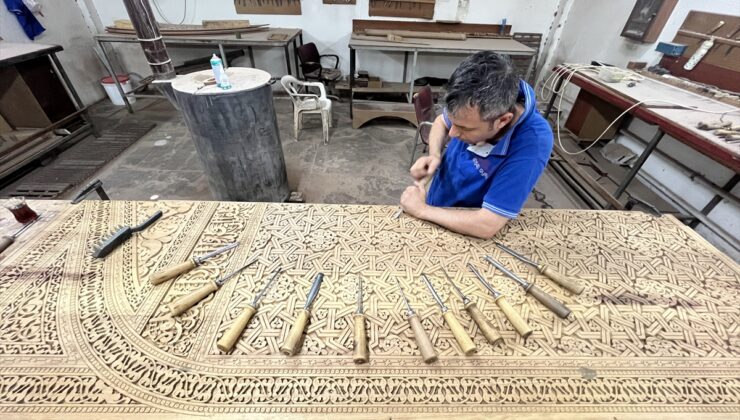 Kayseri’deki 890 yıllık Cami Kebir’in kapıları aslına uygun yenilendi