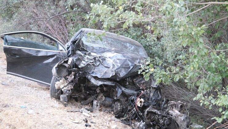 Konya’da şarampole devrilen otomobildeki 1 kişi öldü, 1 kişi yaralandı