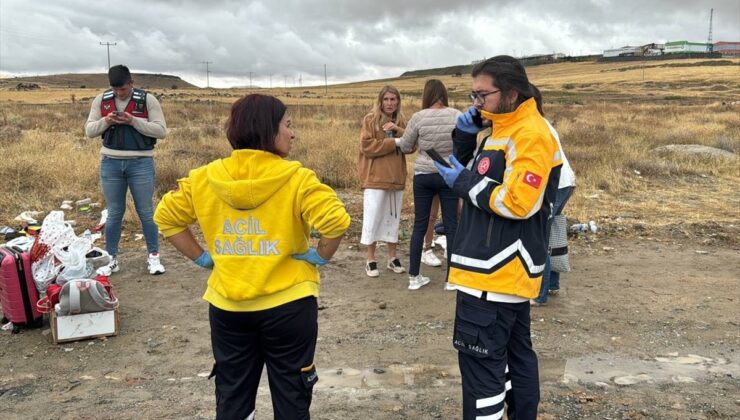 Nevşehir’de turistleri taşıyan minibüs devrildi, 18 kişi yaralandı