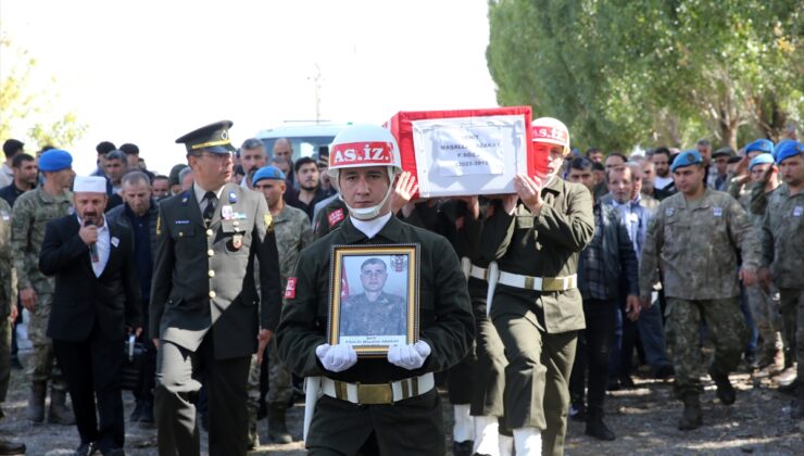 Şehit Piyade Sözleşmeli Er Abakay, memleketi Muş’ta son yolculuğuna uğurlandı